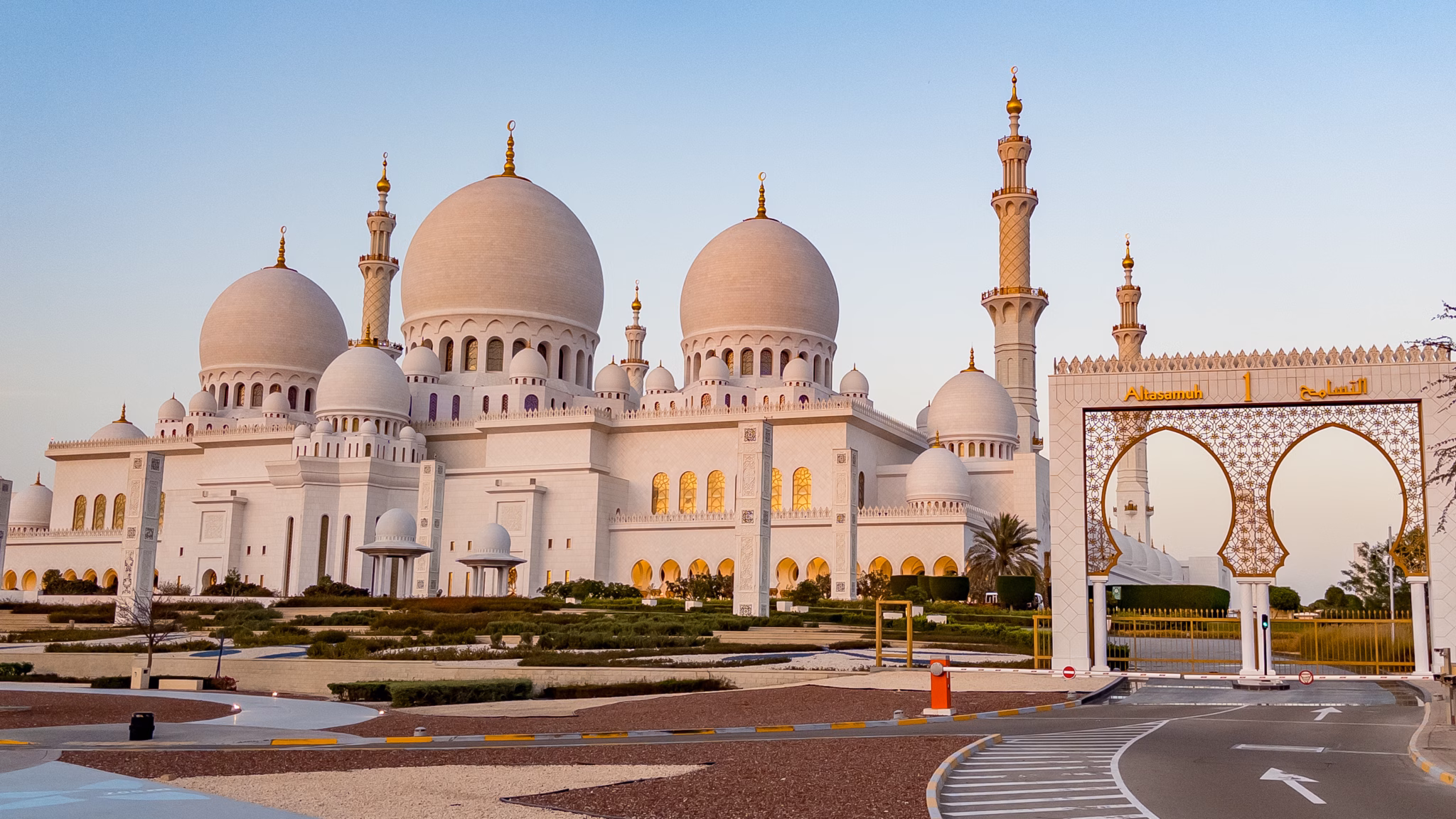 Sheikh Zayed Grand Mosque interior, Abu Dhabi